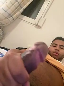 lindura00 online show from March 25, 2026, 1:00 am