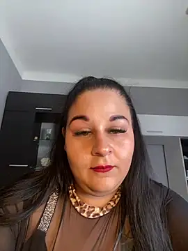 Snapshot of Szandra26 chatting on April 5, 2026, 12:13 pm Szandra26 online show from April 5, 2026, 12:13 pm