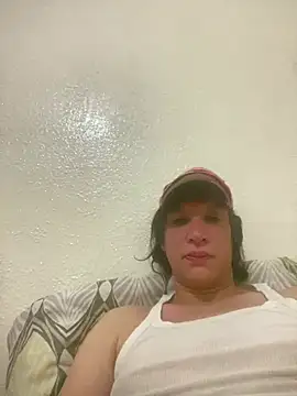 Snapshot of Ashwak_trans chatting on April 5, 2026, 1:03 am Ashwak trans online show from April 5, 2026, 1:03 am