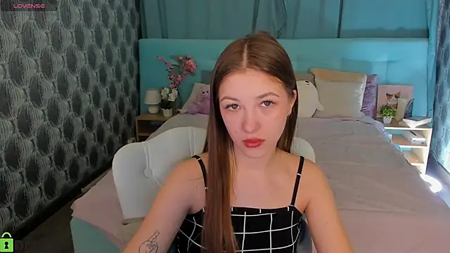 Snapshot of Miss_Shanel chatting on April 11, 2026, 1:10 am Miss Shanel online show from April 11, 2026, 1:10 am