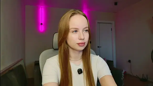 BunnyShinex online show from July 15, 2026, 2:33 pm