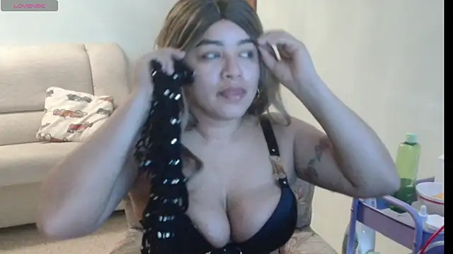 aquamarine hot online show from May 17, 2026, 11:39 am