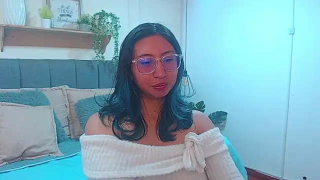 Violet 2003 online show from March 27, 2026, 1:55 pm