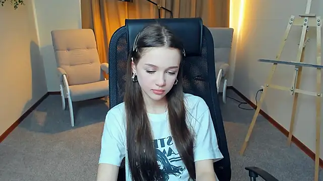 SharriSang online show from March 28, 2026, 12:05 pm