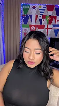 Snapshot of Saraa_M chatting on June 20, 2026, 12:14 am Saraa M online show from June 20, 2026, 12:14 am