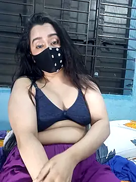 Snapshot of Choco_Maw chatting on April 1, 2026, 7:33 pm Choco Maw online show from April 1, 2026, 7:33 pm