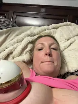 Snapshot of sweetkacibaby chatting on April 11, 2026, 7:02 am sweetkacibaby online show from April 11, 2026, 7:02 am