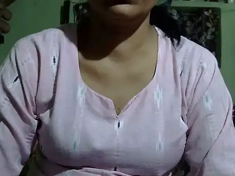 Snapshot of Shivi_girl chatting on March 29, 2026, 7:08 am Shivi girl online show from March 29, 2026, 7:08 am