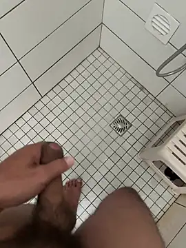 fleurdesi online show from March 28, 2026, 7:41 am