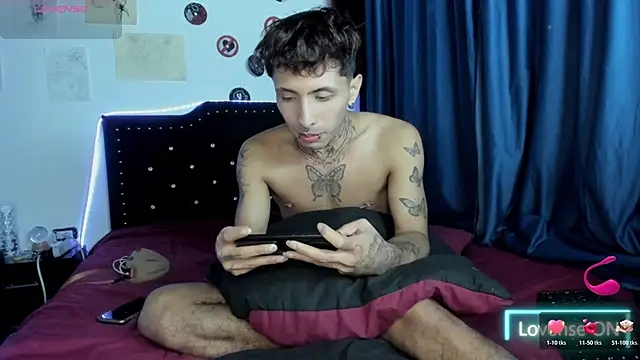 Snapshot of pol_mood chatting on March 27, 2026, 8:26 am pol mood online show from March 27, 2026, 8:26 am