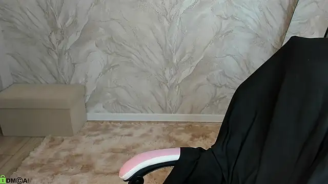 honey cherrry online show from April 26, 2026, 1:47 am