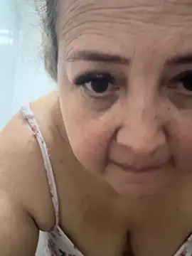 Snapshot of Martinacurvy_ chatting on June 11, 2026, 7:12 pm Martinacurvy online show from June 11, 2026, 7:12 pm