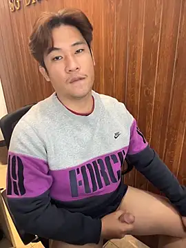 Titanryu online show from June 15, 2026, 4:25 am