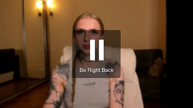 Snapshot of harley_kimm chatting on June 19, 2026, 5:34 am harley kimm online show from June 19, 2026, 5:34 am