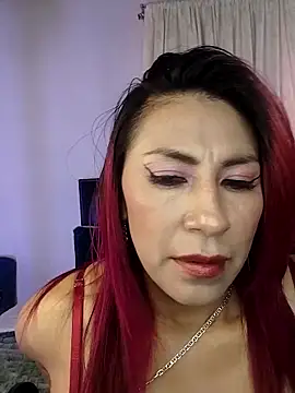 Snapshot of tatianabelli chatting on April 26, 2026, 5:32 pm tatianabelli online show from April 26, 2026, 5:32 pm
