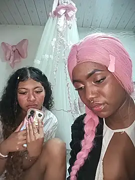 BelleKaty  online show from April 21, 2026, 1:42 am