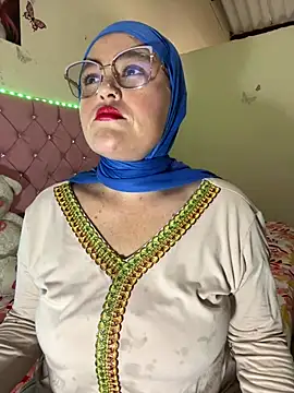 Snapshot of Marian_fadel chatting on July 17, 2026, 1:29 pm Marian fadel online show from July 17, 2026, 1:29 pm