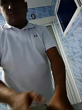 Snapshot of luis20212 chatting on April 13, 2026, 8:42 am luis20212 online show from April 13, 2026, 8:42 am
