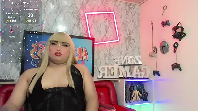 samantha  paez online show from March 30, 2026, 3:29 am