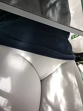 Snapshot of Violeta--7 chatting on June 23, 2026, 1:53 pm Violeta--7 online show from June 23, 2026, 1:53 pm