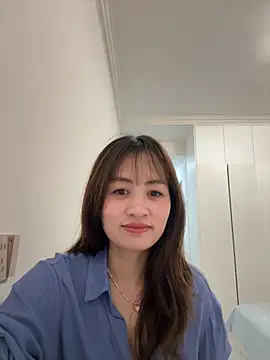 Snapshot of Yang_218 chatting on April 15, 2026, 5:14 am Yang 218 online show from April 15, 2026, 5:14 am