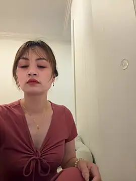 Snapshot of Yang_218 chatting on May 11, 2026, 7:03 am Yang 218 online show from May 11, 2026, 7:03 am