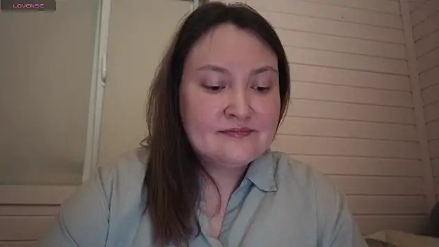 elegant pleasure online show from April 4, 2026, 9:12 pm