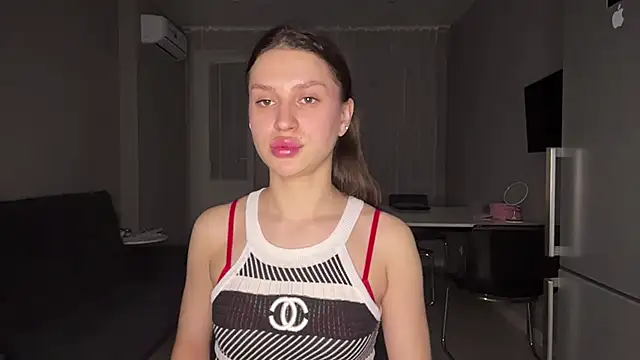 Snapshot of Deep_Eye chatting on April 2, 2026, 4:26 pm Deep Eye online show from April 2, 2026, 4:26 pm