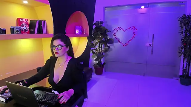 BiancaRoyalle online show from April 24, 2026, 9:17 pm