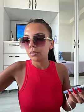 MissLuna28 online show from June 20, 2026, 11:46 am
