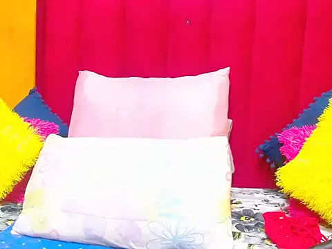 Snapshot of Cherrybootyofjoy86 chatting on April 19, 2026, 6:46 am Cherrybootyofjoy86 online show from April 19, 2026, 6:46 am