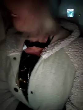 DomMONIKA online show from April 12, 2026, 12:04 am