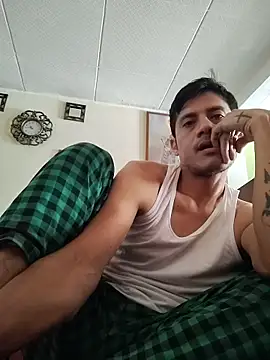 Snapshot of Paul_Velvet chatting on April 6, 2026, 1:56 pm Paul Velvet online show from April 6, 2026, 1:56 pm