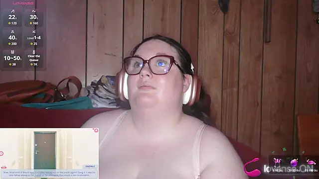 chubbydevil22 online show from April 14, 2026, 11:00 pm