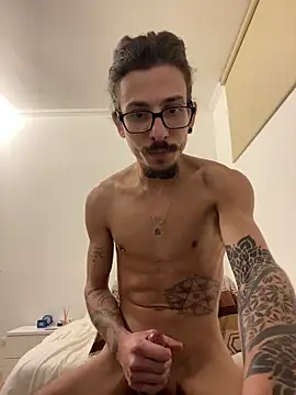 younghotcook online show from March 29, 2026, 12:54 am