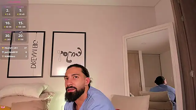 Snapshot of Max_strong01 chatting on May 16, 2026, 1:02 am Max strong01 online show from May 16, 2026, 1:02 am