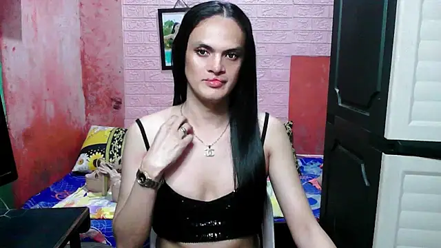 Snapshot of Bella_CiaoX chatting on April 6, 2026, 10:54 pm Bella CiaoX online show from April 6, 2026, 10:54 pm