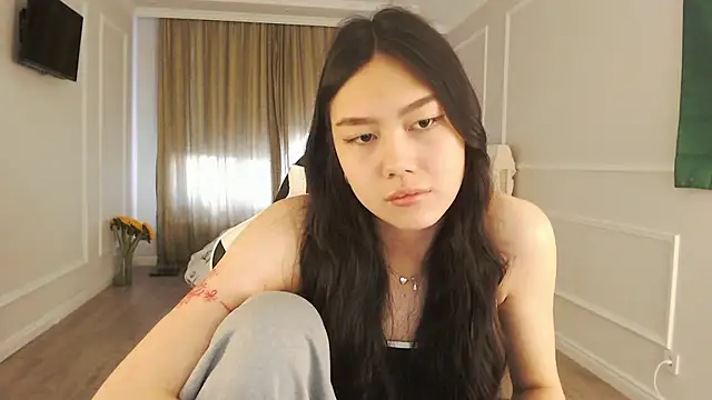 SecretTiny online show from July 15, 2026, 3:34 am
