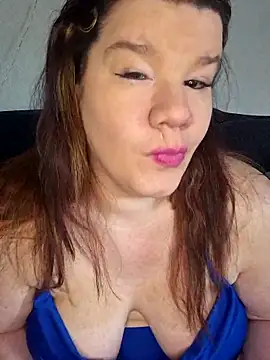 curvystachel42 online show from April 9, 2026, 10:53 am
