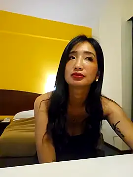 Emceeeeee25 online show from March 28, 2026, 4:28 pm