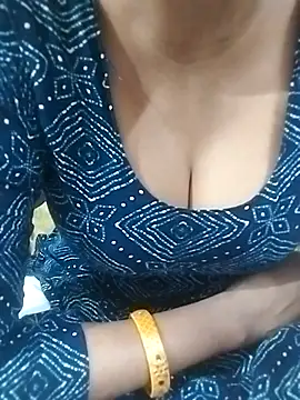 Pinky-hot11 online show from April 24, 2026, 3:14 pm