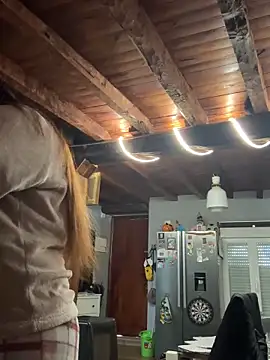 Tugatita1990 online show from April 1, 2026, 8:04 am