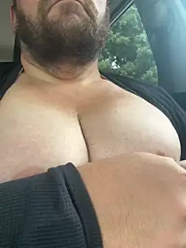 Snapshot of hugemanbreasts chatting on July 10, 2026, 8:22 pm hugemanbreasts online show from July 10, 2026, 8:22 pm