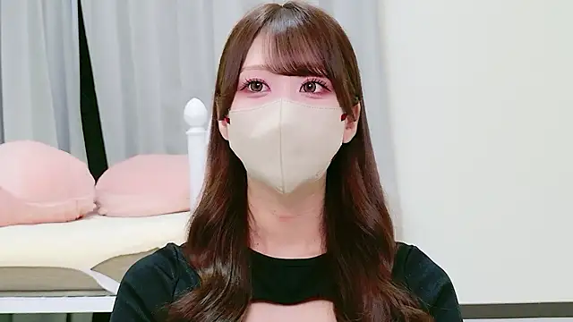 Snapshot of rena_1 chatting on May 14, 2026, 12:34 pm rena 1 online show from May 14, 2026, 12:34 pm