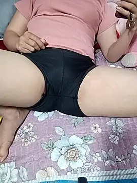   Merry   online show from April 10, 2026, 5:23 am