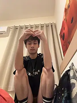 sexyboy-3525 online show from May 16, 2026, 6:21 am