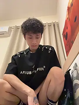 sexyboy-3525 online show from May 16, 2026, 6:54 am