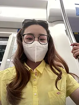 meimeibuguai online show from June 26, 2026, 11:58 am