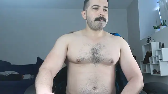AngelFusco online show from June 1, 2026, 11:50 pm