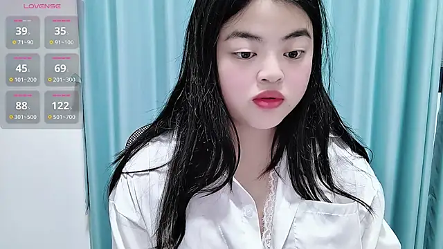 Snapshot of 77--bb chatting on May 5, 2026, 12:07 am 77--bb online show from May 5, 2026, 12:07 am